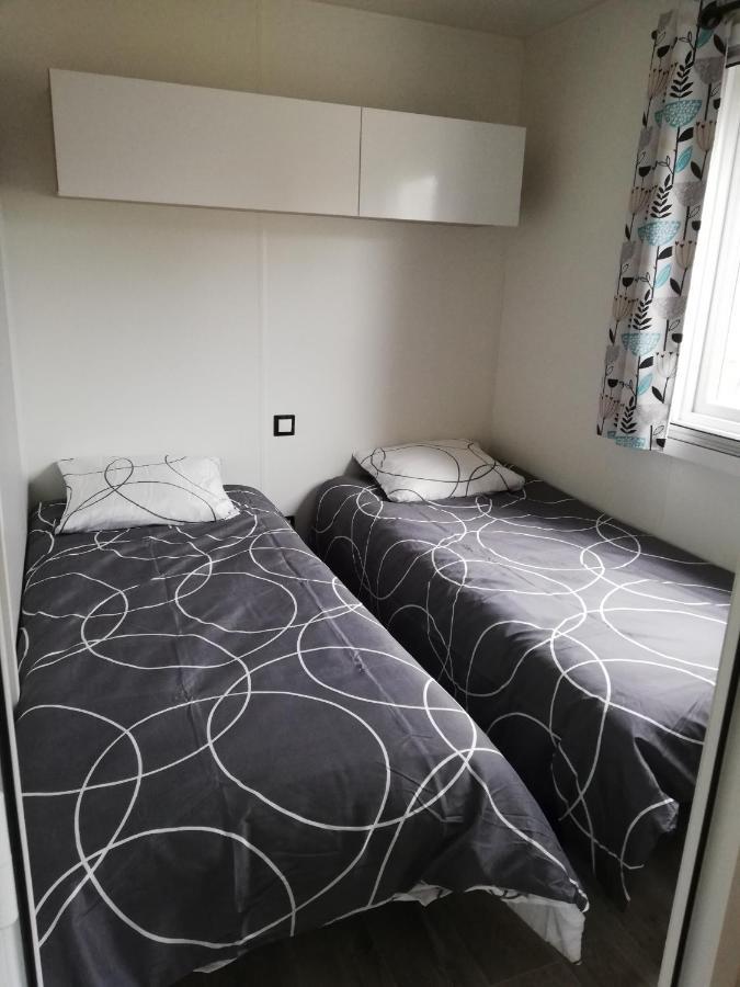Sbvacances Tout Confort 2Ch Et 1Sdb, Environnement Calme Et Verdoyant Dans Camping 4 Etoiles Saint-Julien-en-Born Kültér fotó